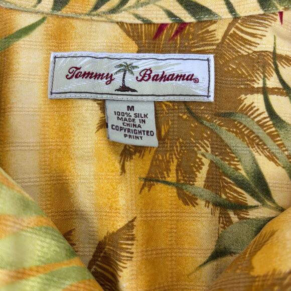 Tommy Bahama‎ Medium Multicolor Short Sleeve Silk Button Down Hawaiian Shirt - Picture 2 of 5